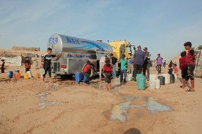 Meal and Water Distribution in Gaza