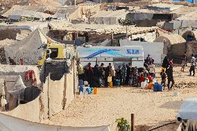 Meal and Water Distribution in Gaza