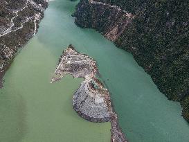 World Highest Dam Shuangjiangkou Hydropower Station Construction