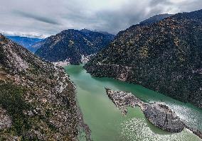 World Highest Dam Shuangjiangkou Hydropower Station Construction