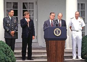 Bush Names Powell Chairman of the Joint Chiefs of Staff