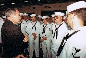 Cheney Visits USS Peleliu