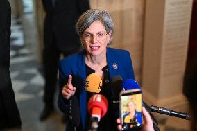 Session Of Questions To The Government At The French Senate - Paris