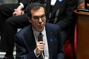 Session Of Questions To The Government At The French Senate - Paris