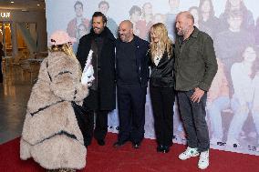 T as Pas Change Paris Film Premiere