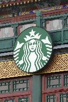Starbucks to sell control of China business to Boyu
