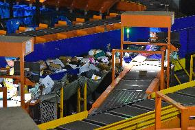 Online Shopping Logistics Peak