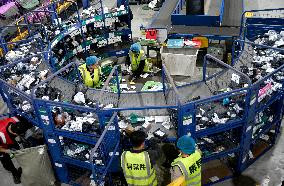 Online Shopping Logistics Peak in China