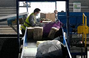 Online Shopping Logistics Peak in China