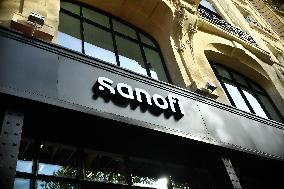 Inter-Union Rally In Front Of Maison Sanofi - Paris