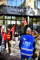 Inter-Union Rally In Front Of Maison Sanofi - Paris