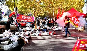 Inter-Union Rally In Front Of Maison Sanofi - Paris
