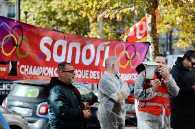 Inter-Union Rally In Front Of Maison Sanofi - Paris