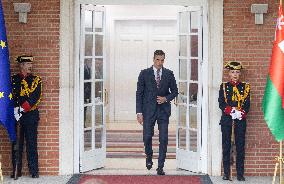 Sanchez receives the Sultan of Oman at Moncloa - Madrid