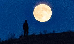 Full Moon Over China