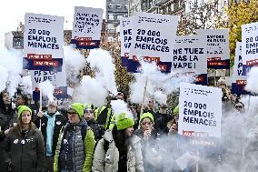 Protest Against Tax on E-Cigarette Liquids - Strasbourg