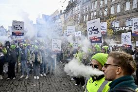 Protest Against Tax on E-Cigarette Liquids - Strasbourg