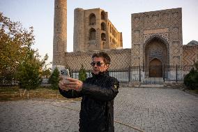 Jean-Michel Jarre Sightseeing - Samarkand