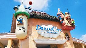 The Asia-Pacific's First Smurfs Theme Park at Shanghai Shimao Dream City