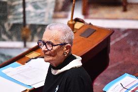 Questions to the Government - Paris