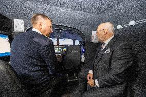 Estonian presidentÂ´s visit to the Estonian Aviation Academy
