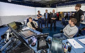 Estonian presidentÂ´s visit to the Estonian Aviation Academy