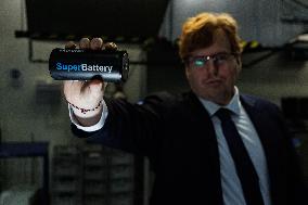 Skeleton Technologies opens plant in Finland