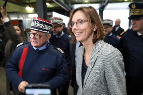 Operation to Inspect Packages from Shein - Paris