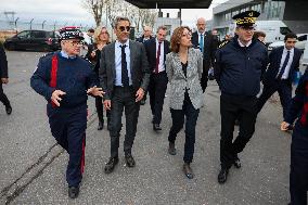 Operation to Inspect Packages from Shein - Paris