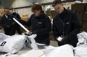 Operation to Inspect Packages from Shein - Paris