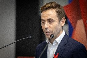 Roland Lescure at the Future4Care Incubator for the French Tech - Paris AJ