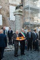 Robert De Niro Recieves The Capitoline Wolf - Rome
