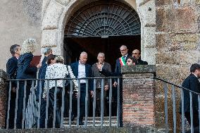 Robert De Niro Recieves The Capitoline Wolf - Rome