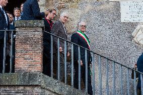 Robert De Niro Recieves The Capitoline Wolf - Rome