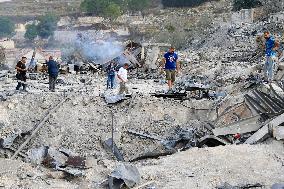 One Dead and Three Injured in An Israeli Air Strike in Southern Lebanon