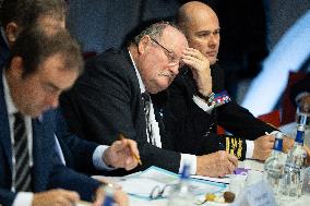 Prime Minister Meets with Regional Presidents - Versailles