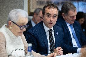 Prime Minister Meets with Regional Presidents - Versailles