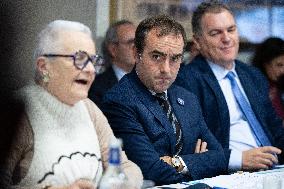 Prime Minister Meets with Regional Presidents - Versailles