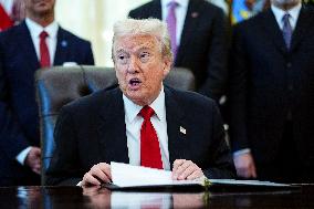 Trump Speaks in The Oval Office - Washington