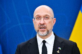 SWEDEN UKRAINE MINISTERS OF DEFENSE