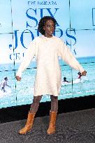 Six Jours Ce Printemps-La Premiere - Paris AJ