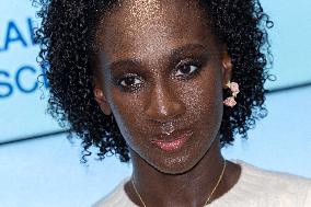 Six Jours Ce Printemps-La Premiere - Paris AJ