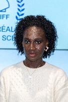 Six Jours Ce Printemps-La Premiere - Paris AJ