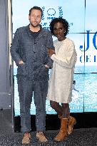 Six Jours Ce Printemps-La Premiere - Paris AJ