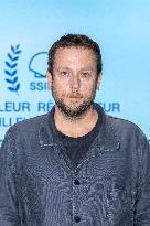 Six Jours Ce Printemps-La Premiere - Paris AJ