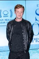 Six Jours Ce Printemps-La Premiere - Paris AJ