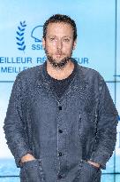 Six Jours Ce Printemps-La Premiere - Paris AJ