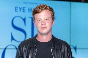 Six Jours Ce Printemps-La Premiere - Paris AJ