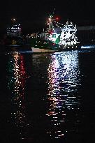 Return From Scallop Fishing - Port-En-Bessin. FC