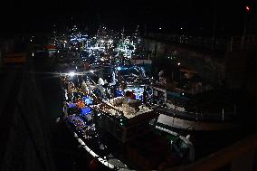 Return From Scallop Fishing - Port-En-Bessin. FC